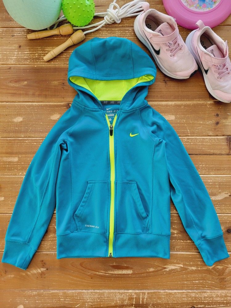 SIZE 6-7 GENDER NEUTRAL NIKE THERMA-FIT FRONT ZIP HOODED SWEATER