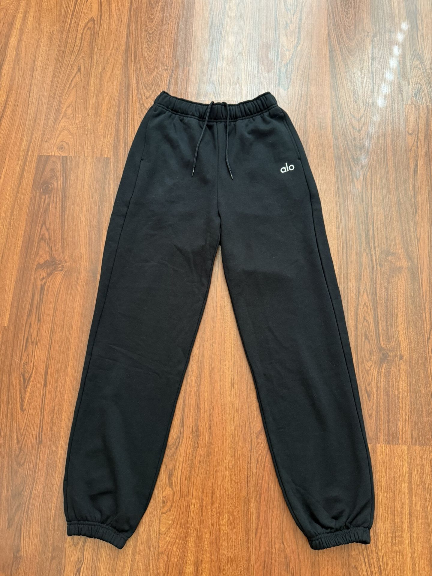 Alo Accolade Sweats