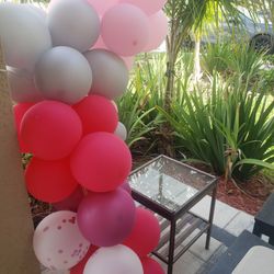 Free Balloons Arch 