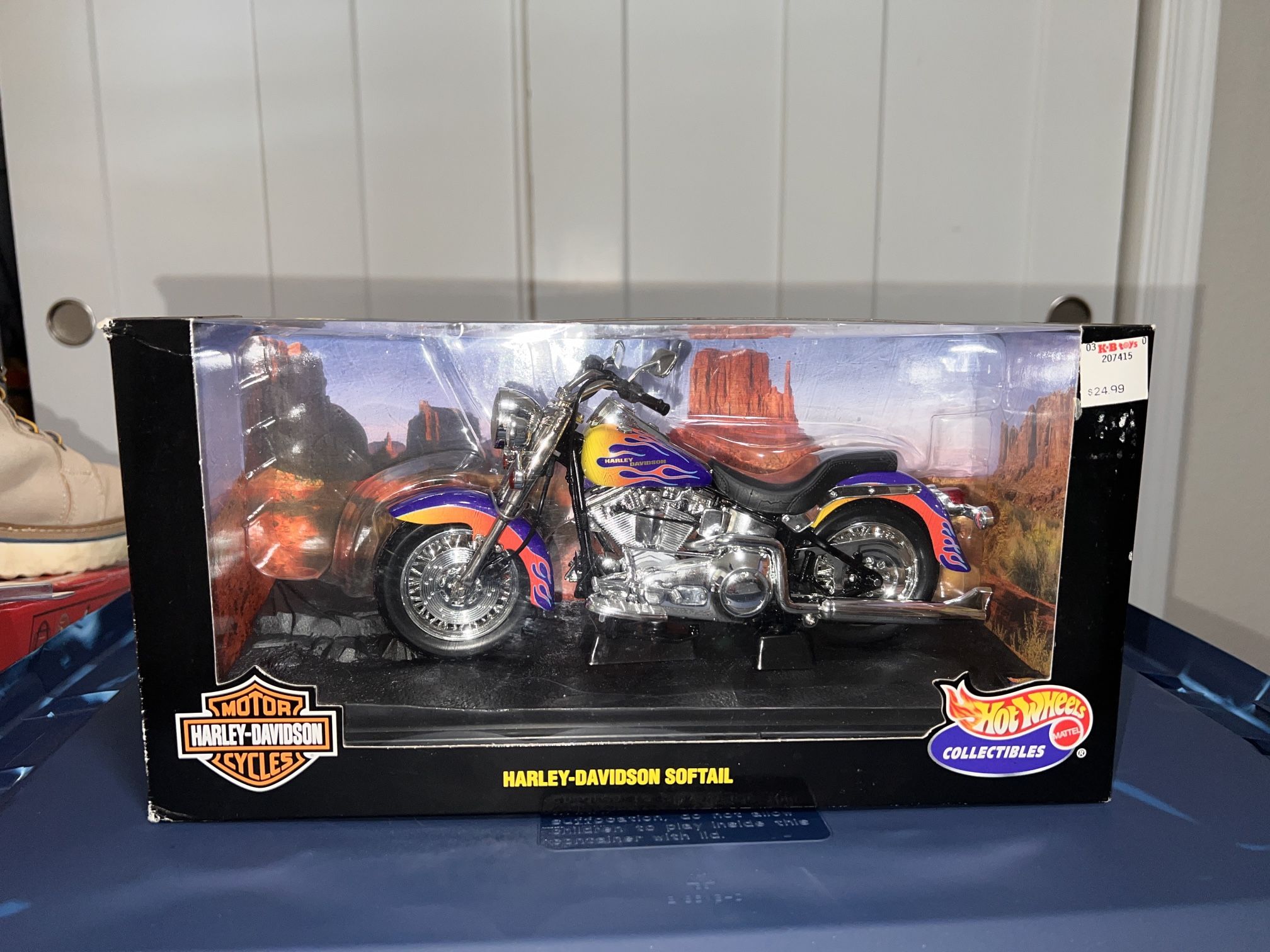 Harley Davidson Hot Wheels Collectible 1999 Mattel. 1:10...