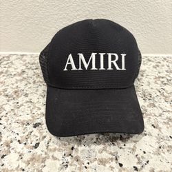Amiri hat