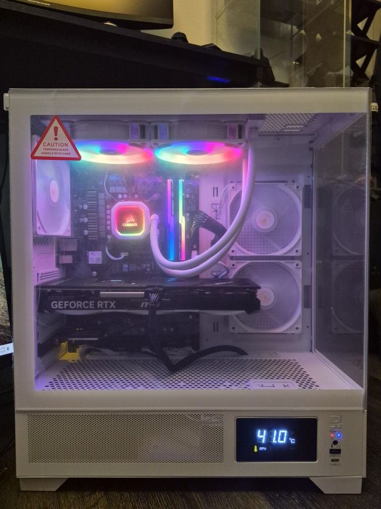 White Gaming Pc