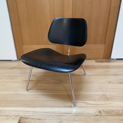 Vintage Original Eames Molded Plywood Lounge Chair (LCM) from Herman Miller