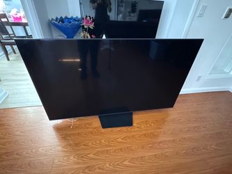 75 inch 4k Hisense tv with fancy led backlights