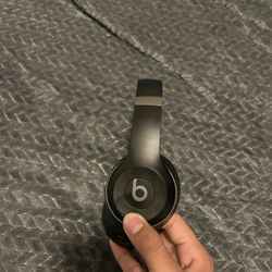 Beats Solo 4