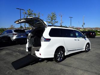 2014 Toyota Sienna