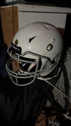 Youth Boys Football Helmet / Shoulder Pads 