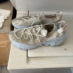 Nike Space Hippie 04 Grey 