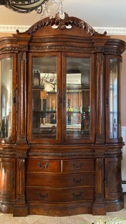 Beautiful lighted hutch