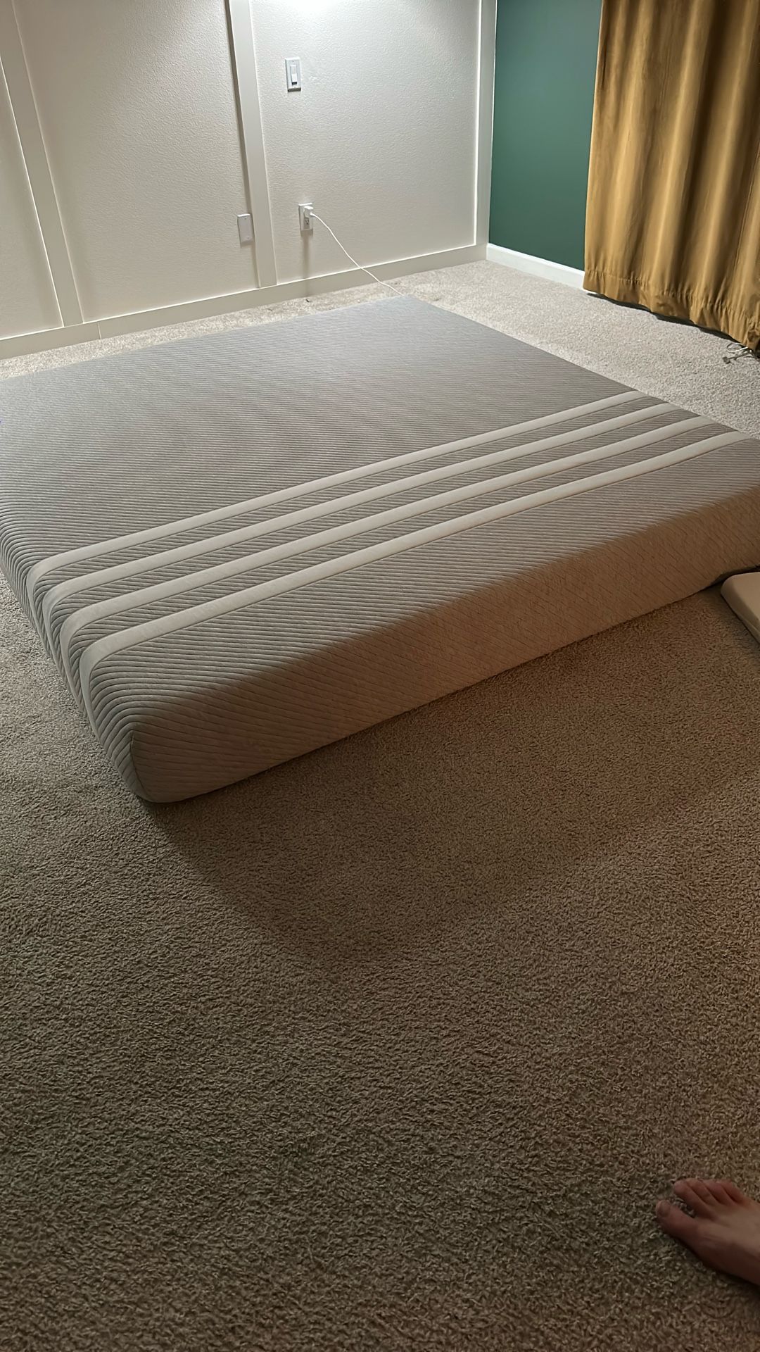 Leesa Original Mattress (King)