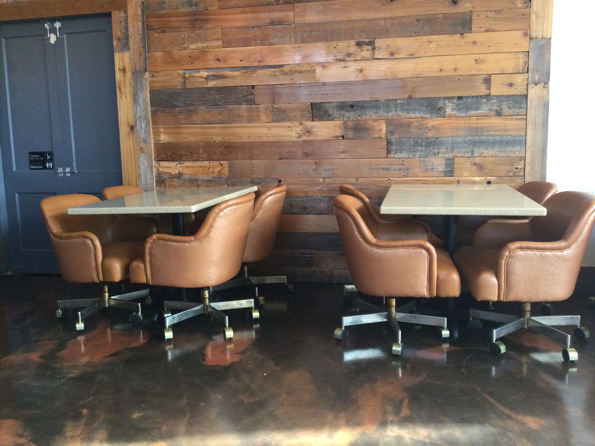 Restaurant Tables Indoor/Outdoor Dining (6) for Sale in Yacolt, WA