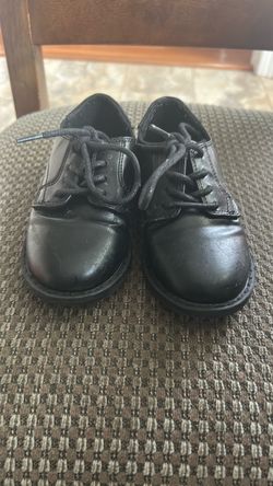 Boys dress shoes size C10