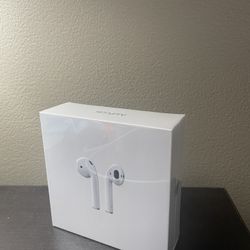 Brand New Sealed 2nd Gen Apple Airpods w/ Charging Case & Emoji Engraving