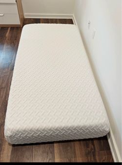 Lucid 10” Gel Memory Foam Mattress Bed– Twin Size