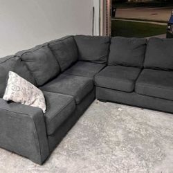 Sectional Couch Great Condition Super Clean And Comfy