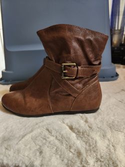 Women's brown boots Sz 10
