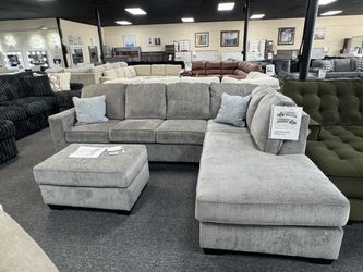 Altari Sectional. 🚚WE DELIVER🚚