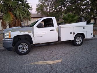 2011 CHEV 2500HD (3/4TON) 2whl drive