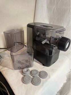 Emeril Lagasse Pasta & Beyond Ekectric pasta maker PM-01
