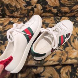 Gucci Shoes 