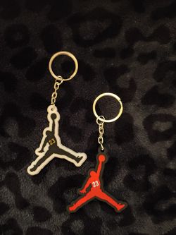 (1) Jordan keychain