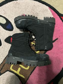 Balenciaga strike boots
