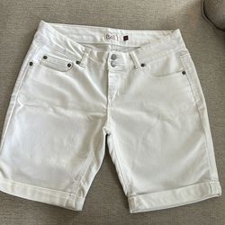 Women shorts $3 Size 11
