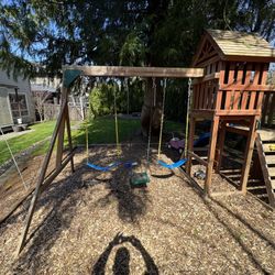 Free Yard Play Structure. 