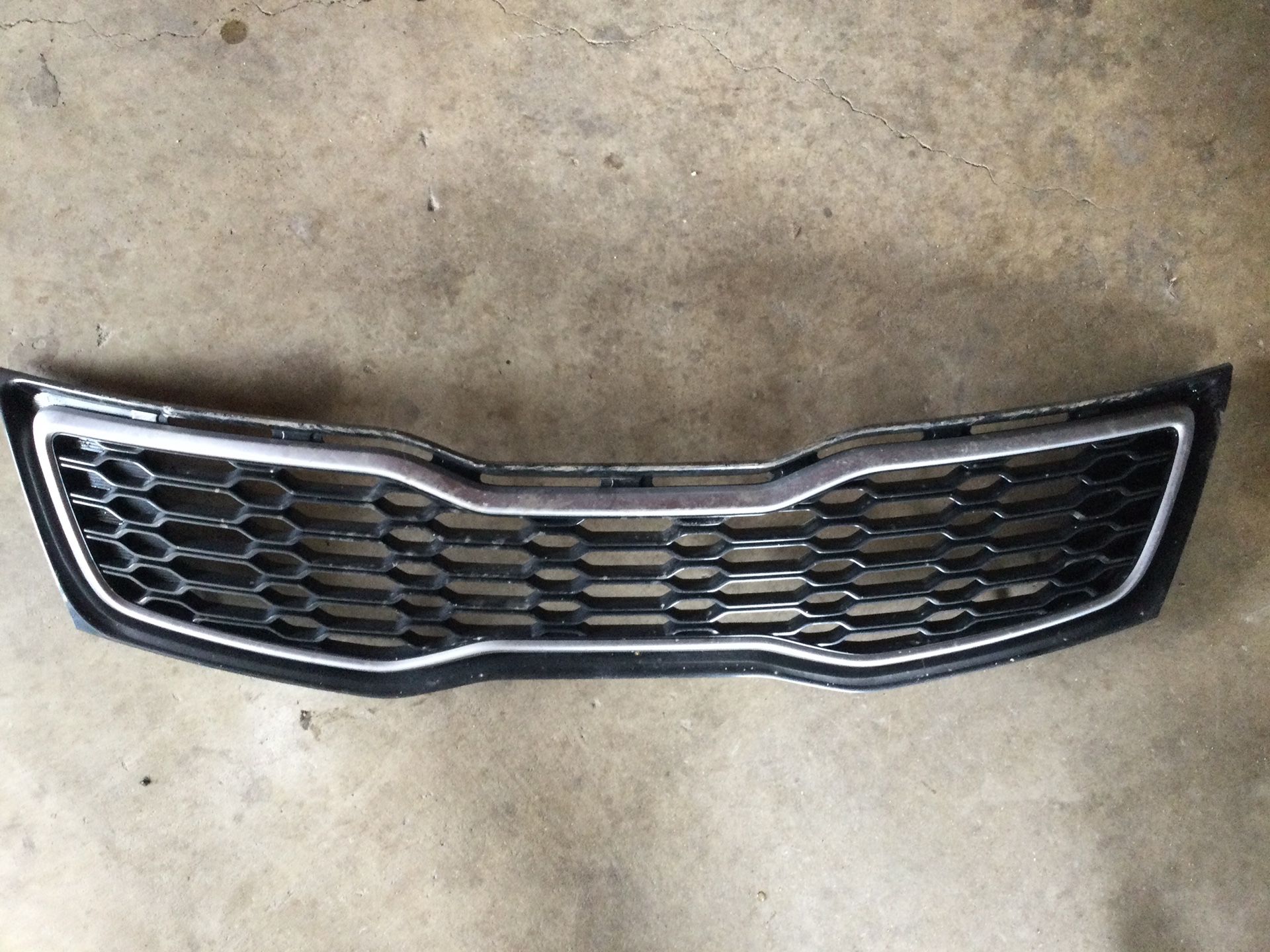 KIA OPTIMA HYBRID GRILL (OEM)