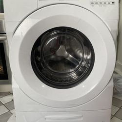 Whirlpool Washer + Dryer Set – Front Load 