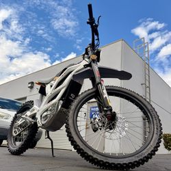 ELECTRIC OFF-ROAD DIRT BIKE