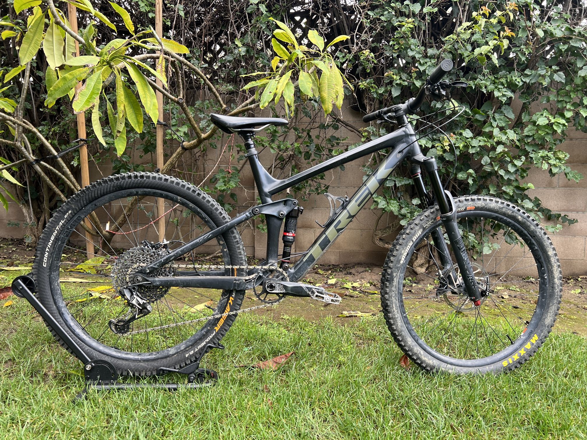 01ce0fedc25941ba9f74462c5b0326