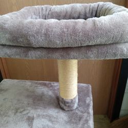 TALL CAT TREE