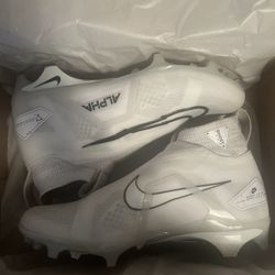 Nike Alpha Menace Elite 3’s