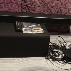 LG Soundbar W/ Center Speaker