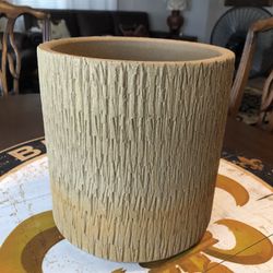 Gainey Scratch Sgraffito Ceramic Pottery  