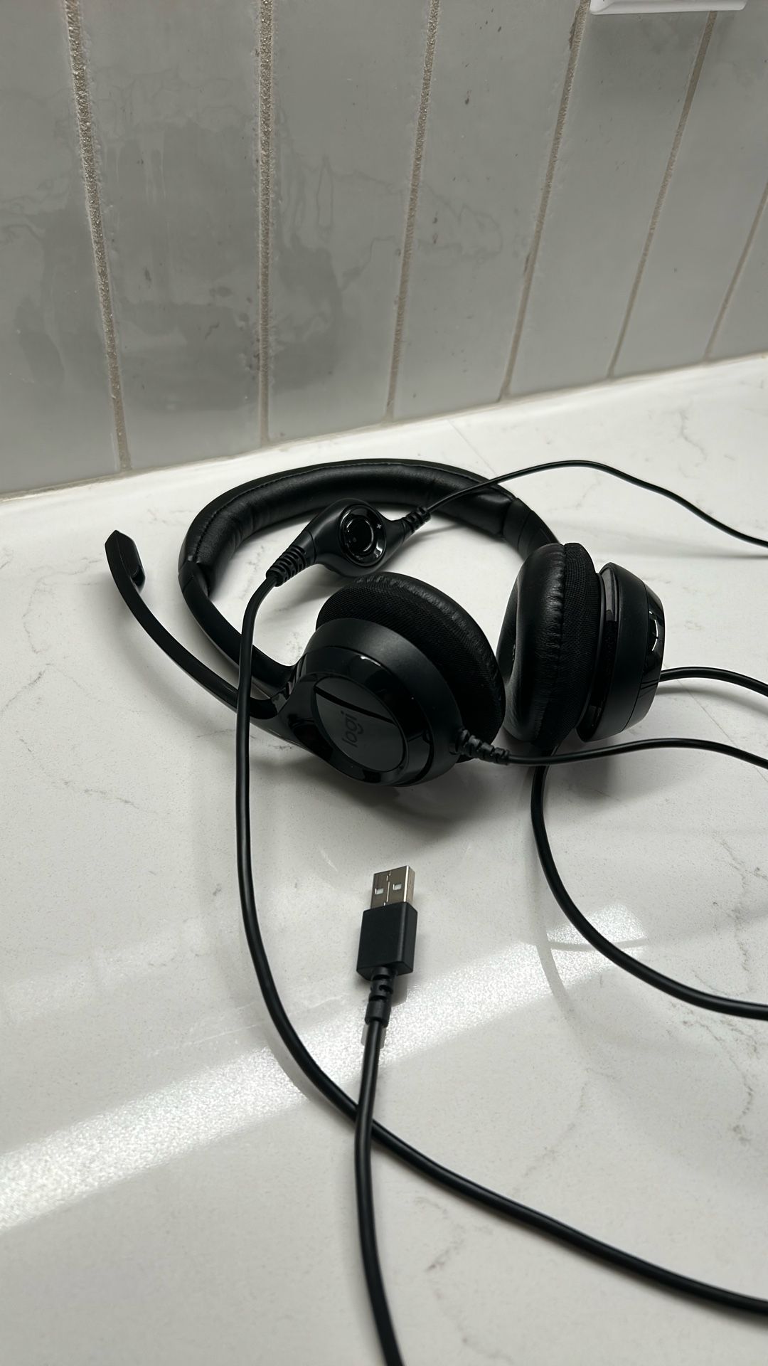 Logitech USB Headset w/ Noise-Canceling Mic – Great for Work Calls