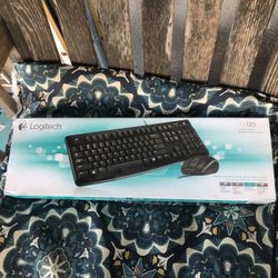 Logitech Keyboard 