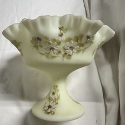 Vintage Fenton Custard Uranium Glass Ruffled Pedestal Bowl / Compote