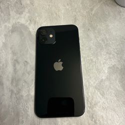 iPhone 12 Unlocked – Great Condition – Case Included 🔥