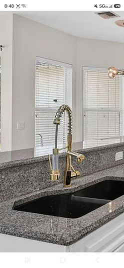 Kitchen faucet
