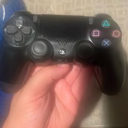 PS4 Controller