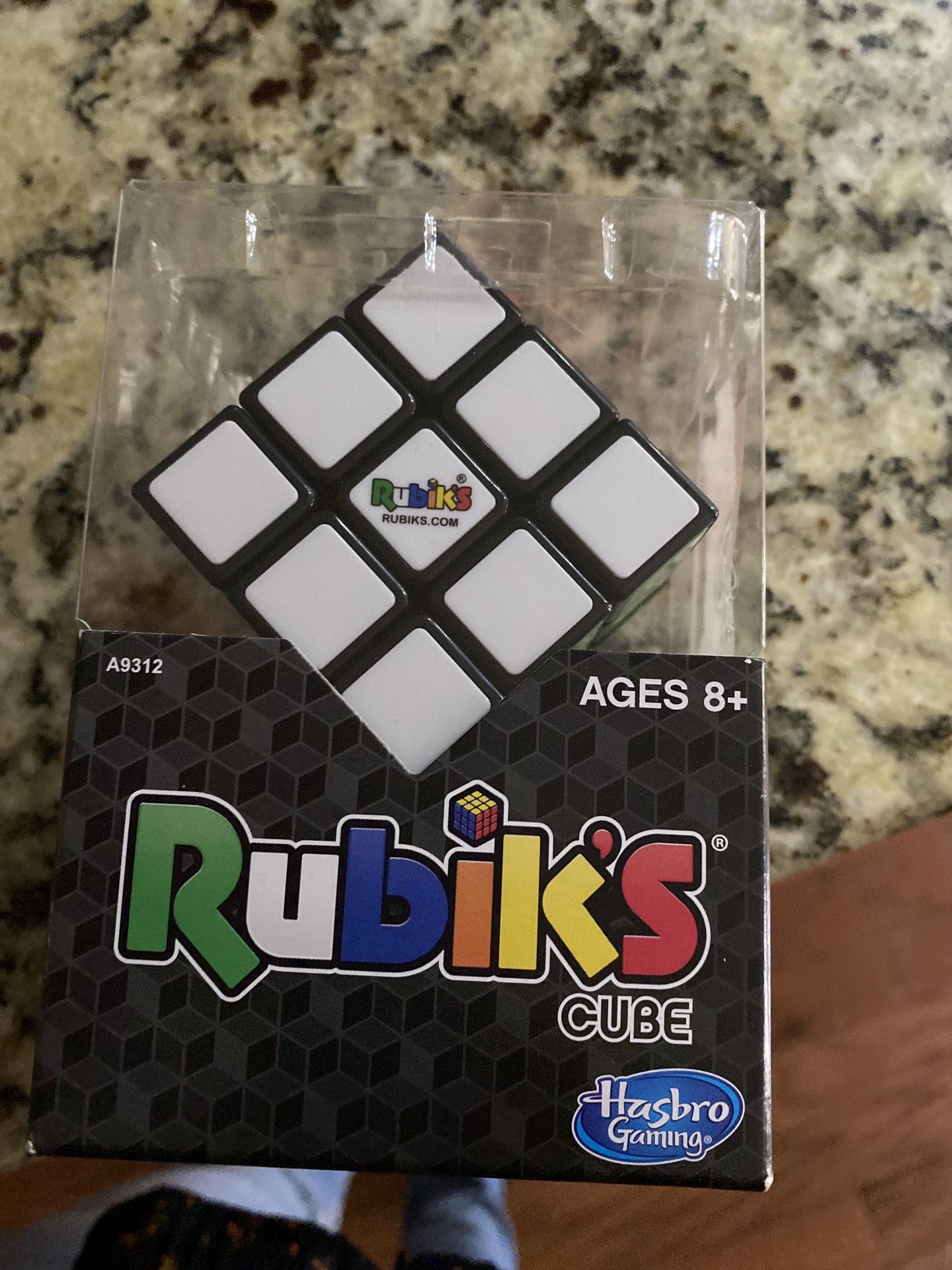 Rubik's Cube Game 3x3 - Brain Teaser Puzzle - Ages 8+ - New