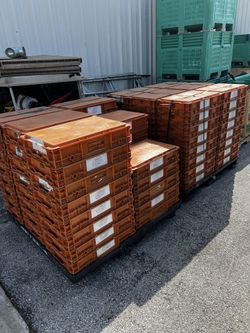 Modular Plastic Container, 24"L x 15"W x 5"H, Orange, Polyethylene