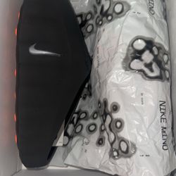 SIZE 11 Nike Mind In Black 
