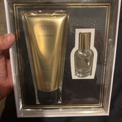 Victoria Secret Heavenly Perfume And Lotion Combo
