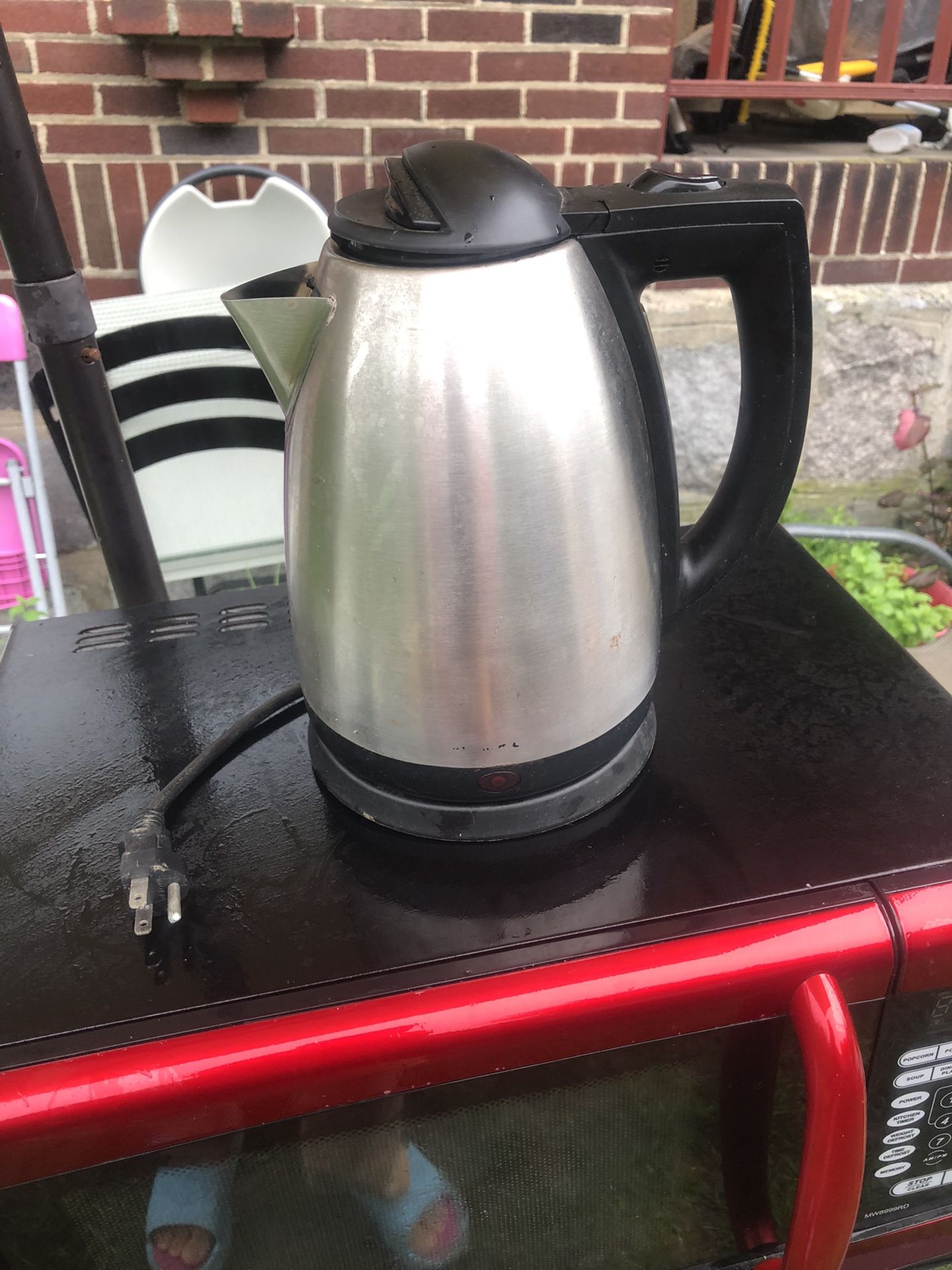 Very Good Condition Water Kettle 