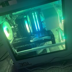 HP Omen 35L Gaming pc- AMD Ryzen 7 8700F 2024- 32GB DDR5 Memory - NVDIA GeForce RTX 5070- 1TB SSD