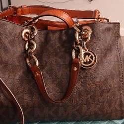 MICHAEL Michael Kors Signature Cynthia Medium Satchel Shoulder Bag
