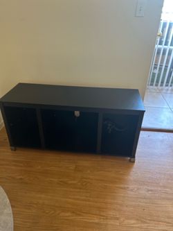 Tv stand